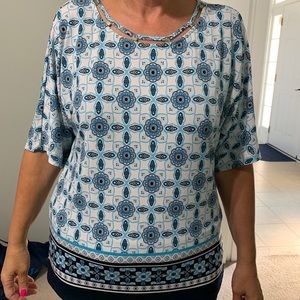 Blue/white woman’s top